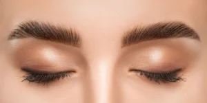 Laminacja brwi w Kosmet Beauty Koszalin – idealny kształt i trwałość