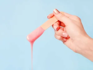 Depilacja woskiem: profesjonalne usuwanie owłosienia w Koszalinie