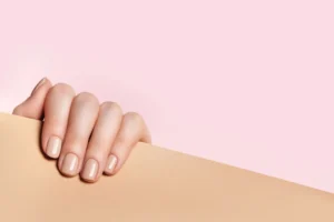 Klasyczny manicure w Kosmet Beauty Koszalin. Estetyczne i zadbane paznokcie w dobrej cenie.