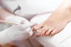 Pedicure szybki – ekspresowa pielęgnacja stóp w Koszalinie