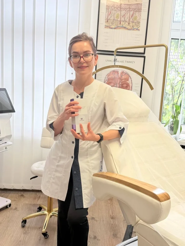 Nowy kosmetolog lekarz Juliia