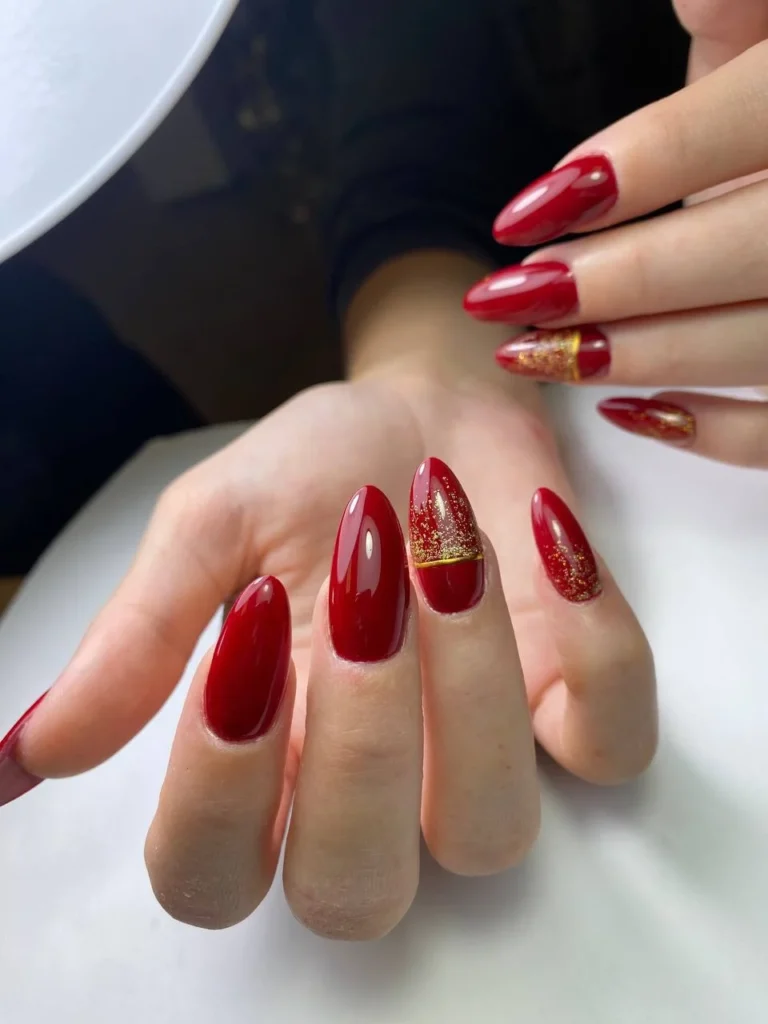 Manicure hybrydowy: realizacje specjalistek salonu Kosmet Beauty w Koszalinie