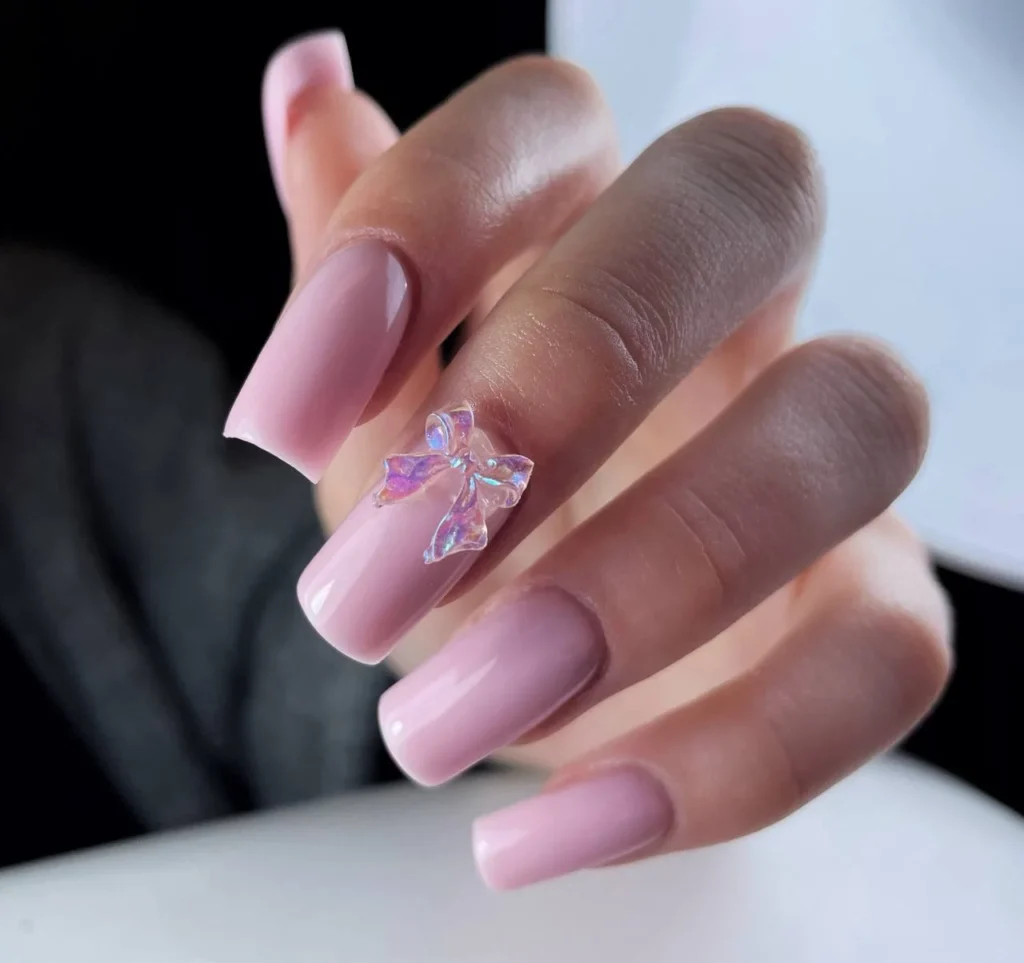 Manicure hybrydowy: realizacje specjalistek salonu Kosmet Beauty w Koszalinie