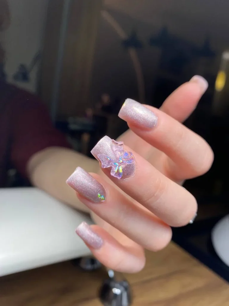 Manicure hybrydowy: realizacje specjalistek salonu Kosmet Beauty w Koszalinie