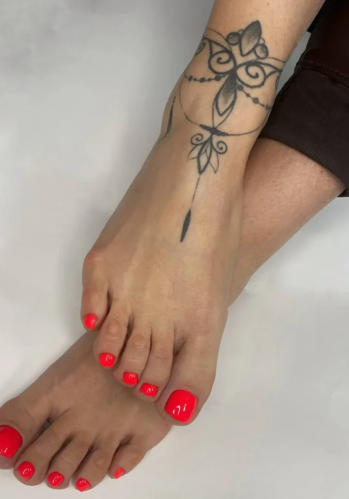 Pedicure: realizacje specjalistek salonu Kosmet Beauty w Koszalinie